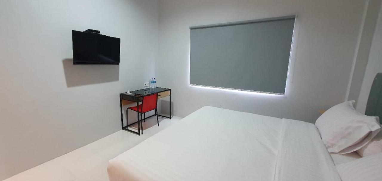 Reddoorz Plus Near Siloam Hospital Balikpapan Balikpapan (Borneo) Exterior foto
