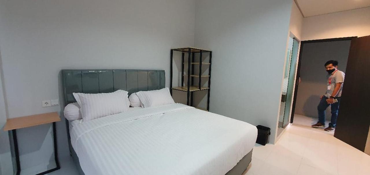 Reddoorz Plus Near Siloam Hospital Balikpapan Balikpapan (Borneo) Exterior foto