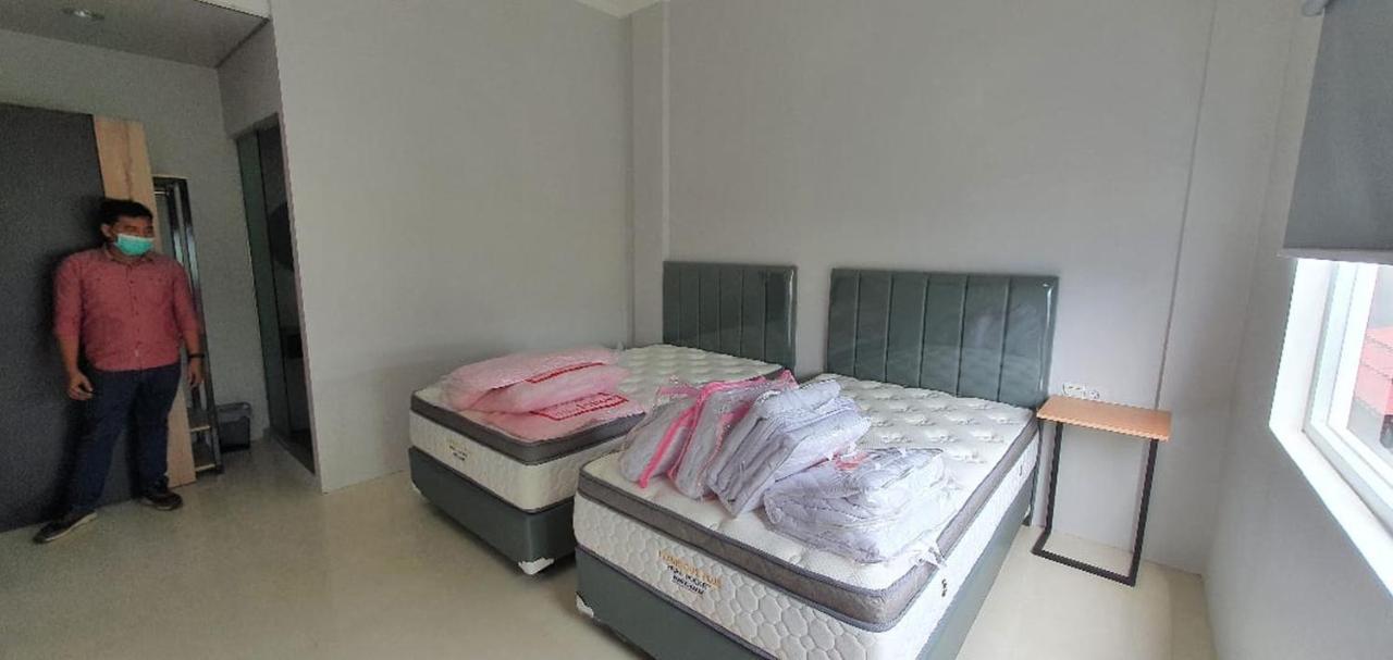 Reddoorz Plus Near Siloam Hospital Balikpapan Balikpapan (Borneo) Exterior foto