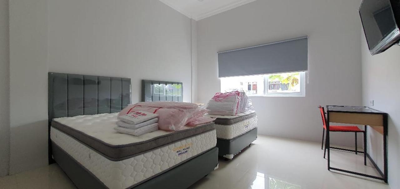 Reddoorz Plus Near Siloam Hospital Balikpapan Balikpapan (Borneo) Exterior foto