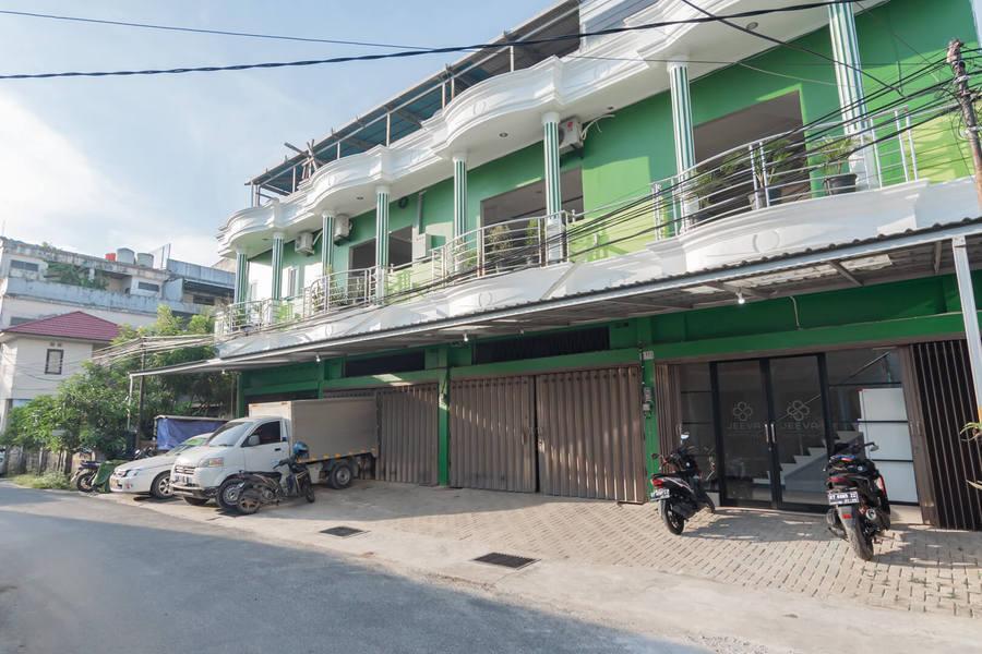 Reddoorz Plus Near Siloam Hospital Balikpapan Balikpapan (Borneo) Exterior foto