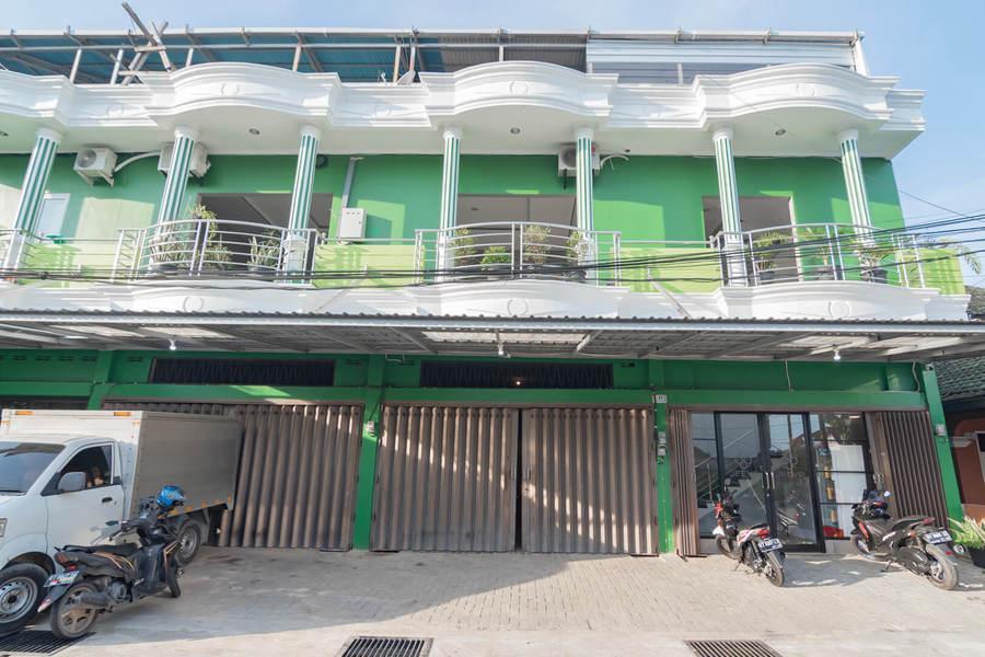 Reddoorz Plus Near Siloam Hospital Balikpapan Balikpapan (Borneo) Exterior foto